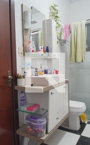Casa à venda com 218m², 3 quartos e 10 vagasBanheiro da Suíte 2