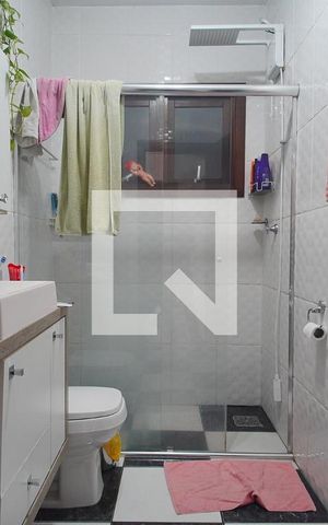 Casa à venda com 218m², 3 quartos e 10 vagasBanheiro da Suíte 2