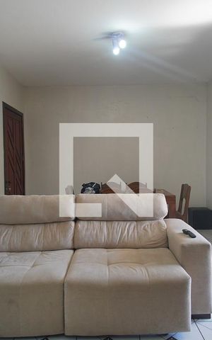 Casa à venda com 218m², 3 quartos e 10 vagasSala