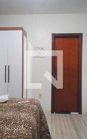 Casa à venda com 218m², 3 quartos e 10 vagasSuíte 2