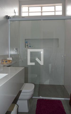 Casa à venda com 300m², 3 quartos e 2 vagasBanheiro Quarto