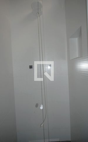 Casa à venda com 300m², 3 quartos e 2 vagasBanheiro