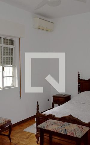 Casa à venda com 300m², 3 quartos e 2 vagasQuarto