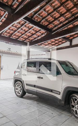 Casa à venda com 240m², 3 quartos e 3 vagasGaragem
