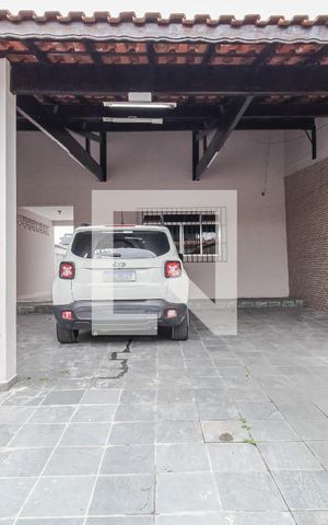 Casa à venda com 240m², 3 quartos e 3 vagasGaragem