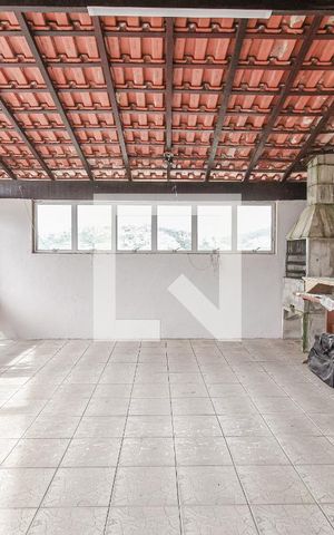 Casa à venda com 240m², 3 quartos e 3 vagasÁrea de serviço 