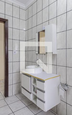 Casa à venda com 240m², 3 quartos e 3 vagasBanheiro