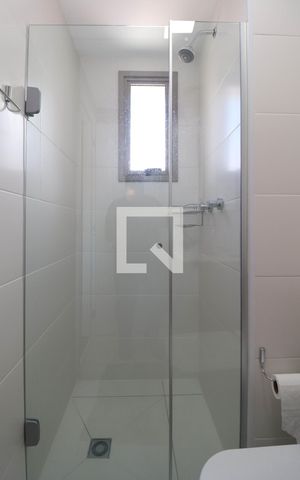 Apartamento à venda com 145m², 3 quartos e 2 vagas Apartamento à venda com 145m², 3 quartos e 2 vagasBanheiro da Suíte 1