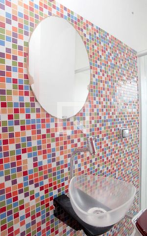 Apartamento à venda com 40m², 1 quarto e sem vagaBanheiro