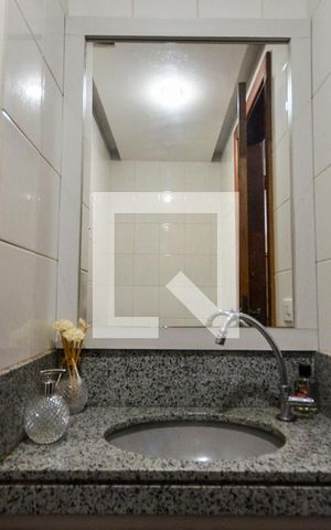 Apartamento à venda com 160m², 4 quartos e 2 vagas Apartamento à venda com 160m², 4 quartos e 2 vagasLavabo
