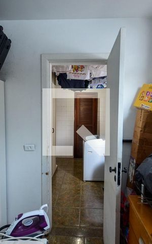 Apartamento à venda com 160m², 4 quartos e 2 vagas Apartamento à venda com 160m², 4 quartos e 2 vagasQuarto de Serviço