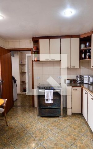 Apartamento à venda com 160m², 4 quartos e 2 vagas Apartamento à venda com 160m², 4 quartos e 2 vagasCozinha