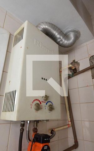 Apartamento à venda com 160m², 4 quartos e 2 vagas Apartamento à venda com 160m², 4 quartos e 2 vagasÁrea de Serviço