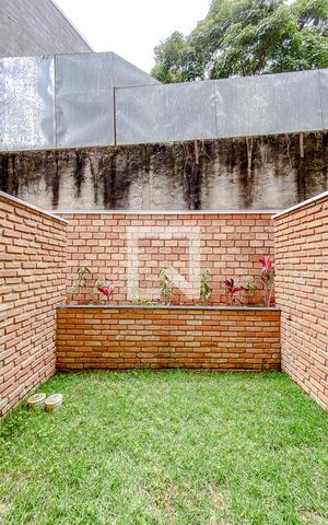 Casa à venda com 160m², 3 quartos e 2 vagasÁrea externa