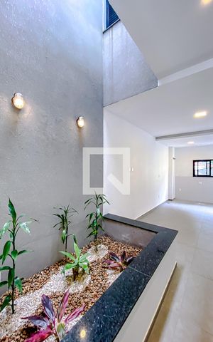Casa à venda com 160m², 3 quartos e 2 vagasEscadas
