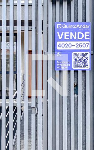 Casa à venda com 160m², 3 quartos e 2 vagasPlaquinha
