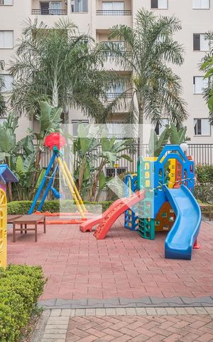 Apartamento à venda com 65m², 3 quartos e 2 vagas Apartamento à venda com 65m², 3 quartos e 2 vagasÁrea comum - Playground