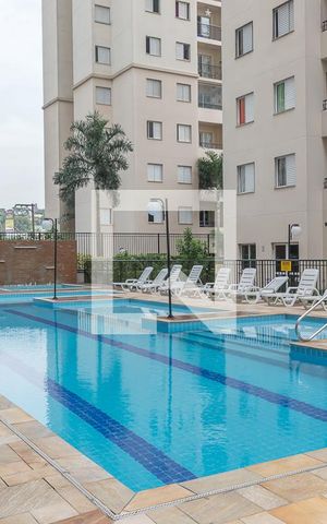 Apartamento à venda com 65m², 3 quartos e 2 vagas Apartamento à venda com 65m², 3 quartos e 2 vagasÁrea comum - Piscina