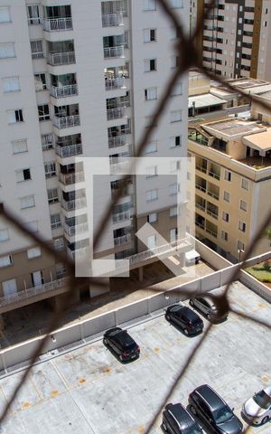 Apartamento à venda com 85m², 3 quartos e 2 vagas Apartamento à venda com 85m², 3 quartos e 2 vagasVISTA DA ÁREA DE SERVIÇO