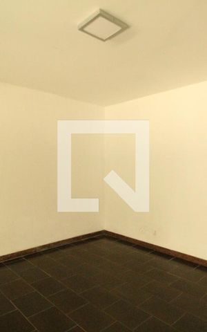 Casa de condomínio à venda com 500m², 4 quartos e 6 vagasSala 2