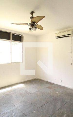Casa de condomínio à venda com 500m², 4 quartos e 6 vagasSuíte 2