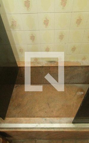 Casa de condomínio à venda com 500m², 4 quartos e 6 vagasBanheiro da suíte 1