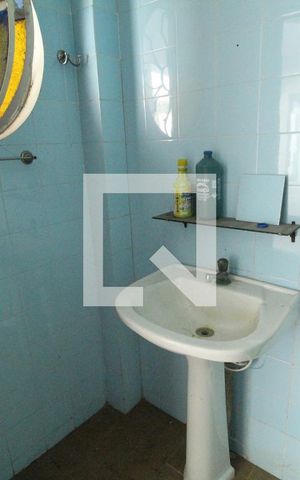 Casa de condomínio à venda com 500m², 4 quartos e 6 vagasPiscina - Banheiro