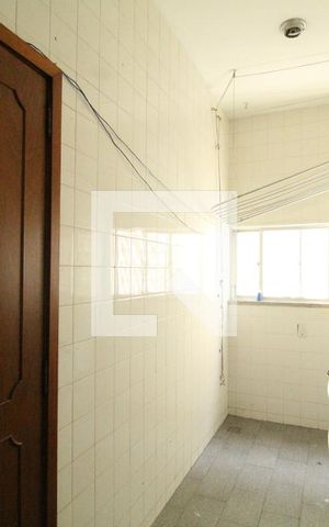 Casa de condomínio à venda com 500m², 4 quartos e 6 vagasÁrea de serviço