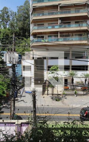 Casa de condomínio à venda com 500m², 4 quartos e 6 vagasQuarto 2 -Varanda - Vista