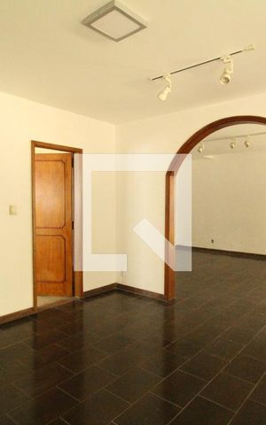 Casa de condomínio à venda com 500m², 4 quartos e 6 vagasSala 2