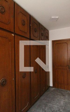 Casa de condomínio à venda com 500m², 4 quartos e 6 vagasSuíte 2