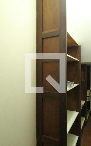 Casa de condomínio à venda com 500m², 4 quartos e 6 vagasCozinha - Despensa 