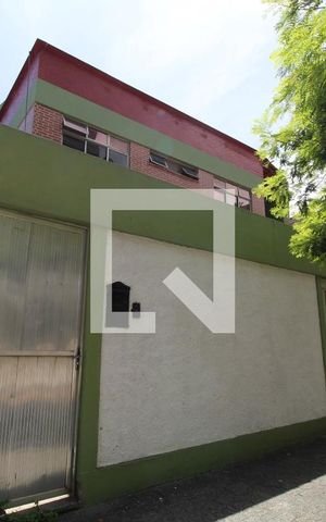 Casa de condomínio à venda com 500m², 4 quartos e 6 vagasFachada