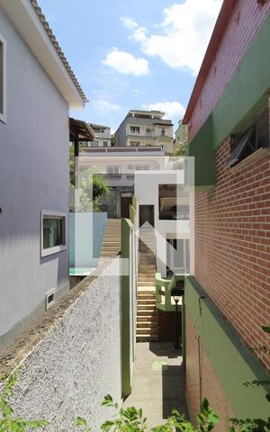 Casa de condomínio à venda com 500m², 4 quartos e 6 vagasSala 3 - Varanda