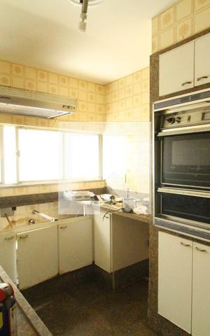 Casa de condomínio à venda com 500m², 4 quartos e 6 vagasCozinha