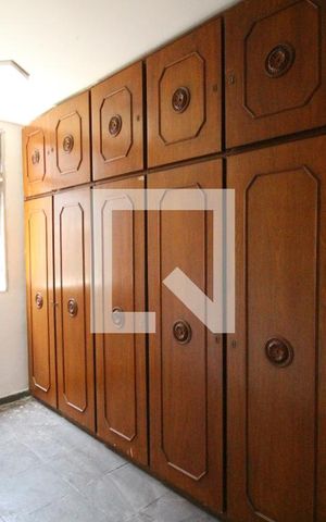 Casa de condomínio à venda com 500m², 4 quartos e 6 vagasSuíte 2