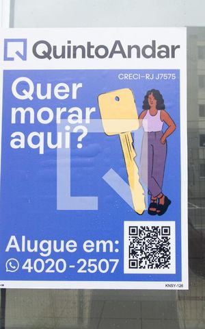 Apartamento à venda com 45m², 2 quartos e 1 vaga Apartamento à venda com 45m², 2 quartos e 1 vagaPlaquinha