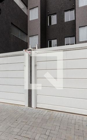 Apartamento para alugar com 41m², 2 quartos e 1 vaga Apartamento para alugar com 41m², 2 quartos e 1 vagaFachada