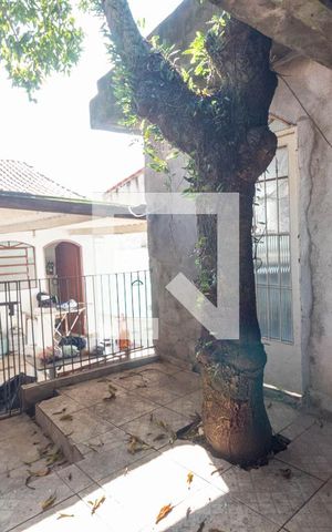 Casa à venda com 120m², 5 quartos e 1 vaga Casa à venda com 120m², 5 quartos e 1 vagaQuintal