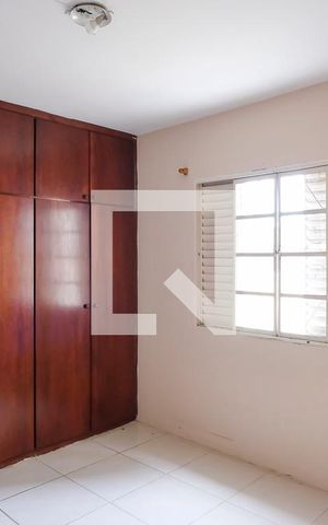 Casa à venda com 512m², 4 quartos e 6 vagasSuíte