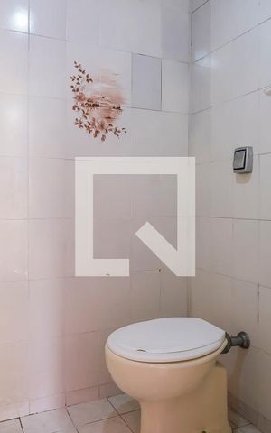 Casa à venda com 512m², 4 quartos e 6 vagasBanheiro 2