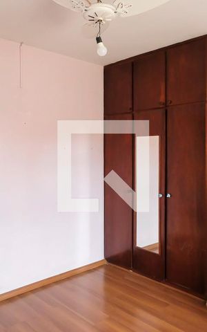 Casa à venda com 512m², 4 quartos e 6 vagasQuarto 2