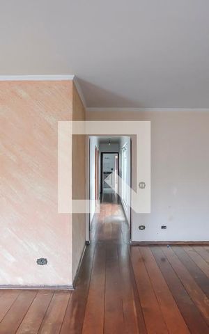 Casa à venda com 512m², 4 quartos e 6 vagasSala
