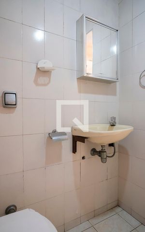Casa à venda com 512m², 4 quartos e 6 vagasBanheiro 2