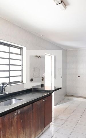 Casa à venda com 512m², 4 quartos e 6 vagasCozinha