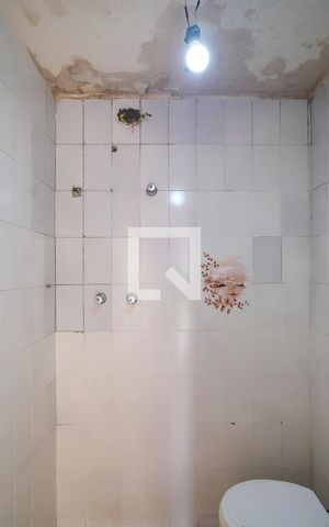 Casa à venda com 512m², 4 quartos e 6 vagasBanheiro 2