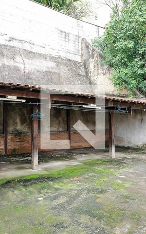 Casa à venda com 512m², 4 quartos e 6 vagasQuintal
