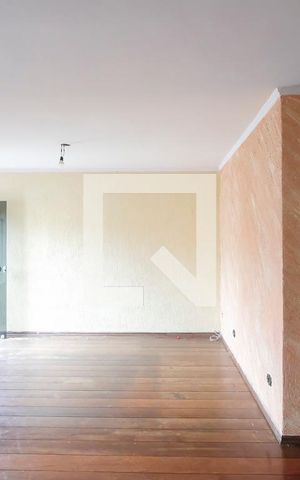 Casa à venda com 512m², 4 quartos e 6 vagasSala