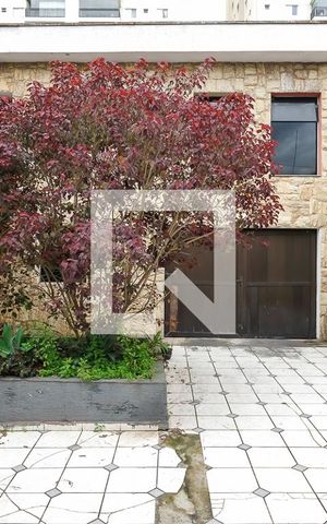 Casa à venda com 512m², 4 quartos e 6 vagasGaragem