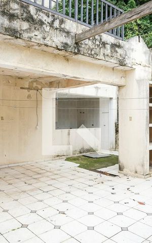 Casa à venda com 512m², 4 quartos e 6 vagasQuintal